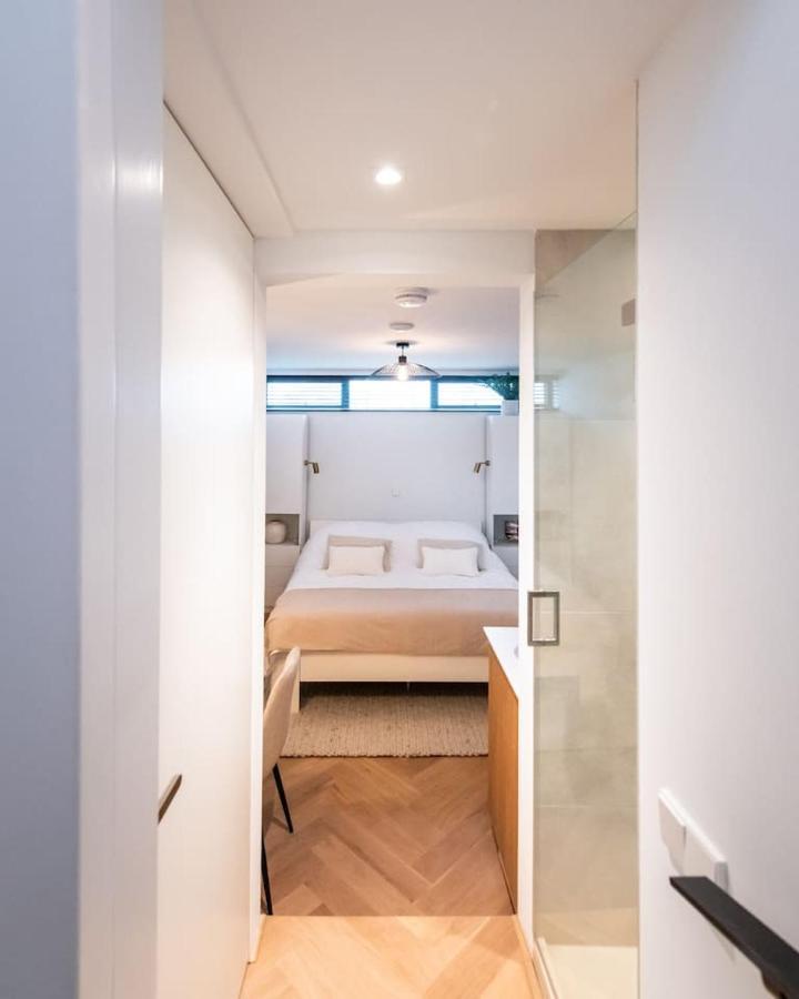 Beautiful Amstel Houseboat Daire Amsterdam Dış mekan fotoğraf