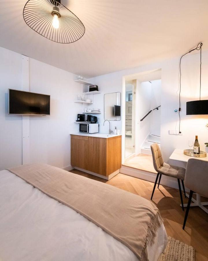 Beautiful Amstel Houseboat Daire Amsterdam Dış mekan fotoğraf